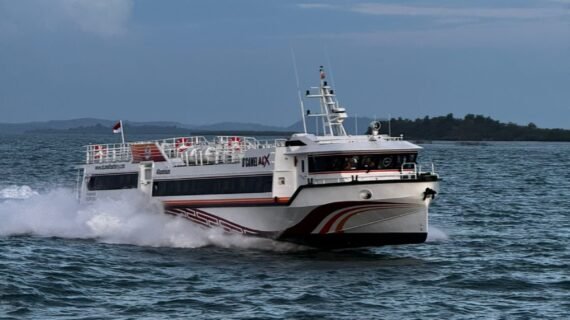 D’Camel ALX Fast Ferry from Padang Bai to Gili Trawangan – Schedule, Price & Booking