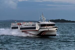 How to Get from Nusa Lembongan to Lombok – Ride D’Camel ALX Fast Ferry