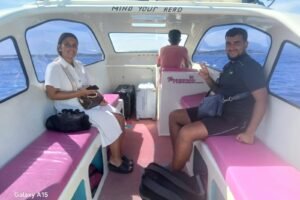 Morning Island Hopping: How Two French Travelers Enjoyed a Stress-Free 11am Boat Ride from Gili Trawangan to Teluk Nare and Smooth Hotel Transfer in Lombok