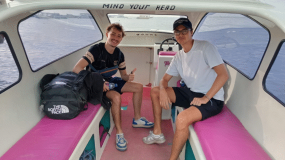 Sunset Escape: Paul & Léonard’s Effortless Private Speedboat Ride from Teluk Nare to Gili T