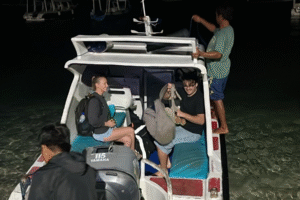 Late-Night Lombok Adventure: Rebecca & Tom’s Smooth Private Car Ride from Lembar Port to Teluk Nare Before Their Gili Escape