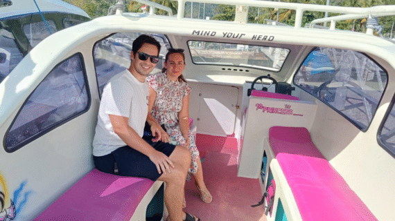 Morning Escape: Sandra & Dennis’s Private Speedboat Ride from Lombok’s Teluk Nare to Gili Trawangan with Luggage in Tow