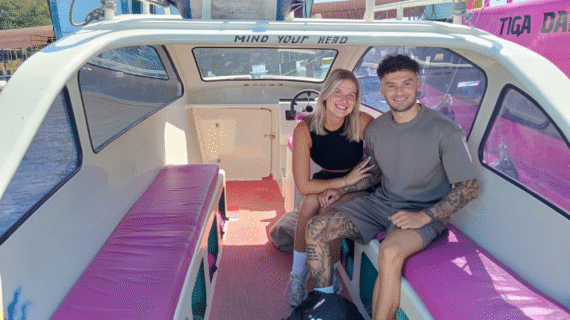 Morning Escape: Dutch Couple’s Smooth Private Speedboat Ride from Gili Trawangan to Teluk Nare at 10:30 AM