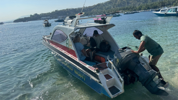 Morning Island Hopping: Our Family’s Private Speedboat Adventure from Teluk Nare to Gili Air with Baby in Tow