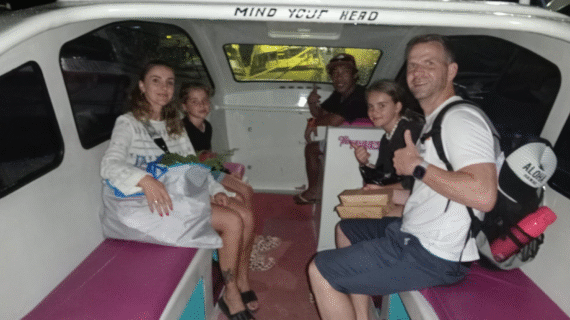 Morning Island Hopping: The Liebe Family’s Private Speedboat Adventure from Gili Air to Teluk Nare