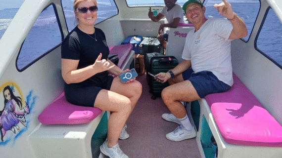 Aussie Duo’s Easy 1pm Fast Boat Ride: From Teluk Nare to Gili Air with Friendly Bag Help and Smooth Booking