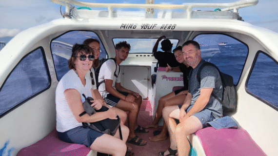 French Family Adventure: Private Speedboat from Gili Air to Gili Meno with Early Morning Check-In and Stress-Free Cash Payment