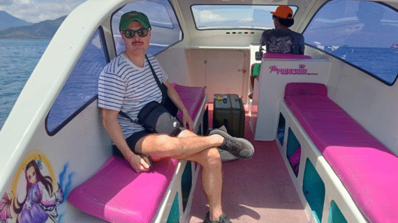 Solo Aussie Adventure: Sam’s Laid-Back Private Speedboat Ride from Teluk Nare to Gili Air at 2pm