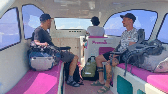 From Gili Meno to Lombok Airport: A Stress-Free Morning Speedboat Ride and Private Transfer for Two Italian Travelers