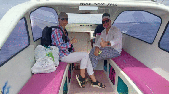 Island Hopping in Style: Tetyana & Oleg’s Private Speedboat Adventure from Teluk Nare to Gili Air with Easy Cash Payment