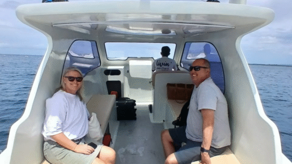 Cruising from Teluk Nare to Gili Air: Jayne & David’s Relaxing Private Speedboat Ride with Luggage in Tow