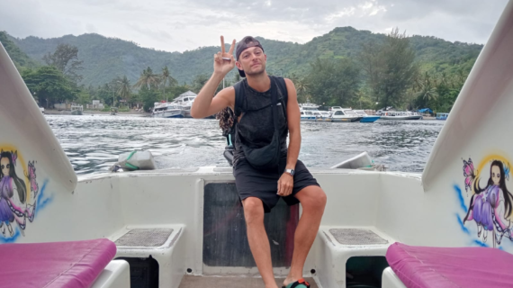 Sunset Solo Ride: Giovanni’s Private Speedboat Adventure from Teluk Nare to Gili Trawangan