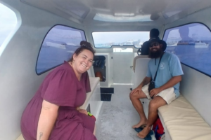 A Relaxing Noon Ride: Rhiannon and Jarrod’s Private Speedboat Adventure from Teluk Nare to Gili Air with Just Two Backpacks
