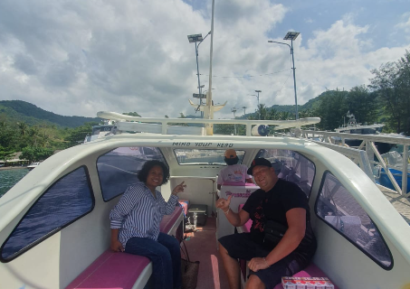 Honeymoon Adventure: From Lombok Airport to Gili Trawangan by Private Car and Speedboat—A Stress-Free Start for Emiel & Vachira