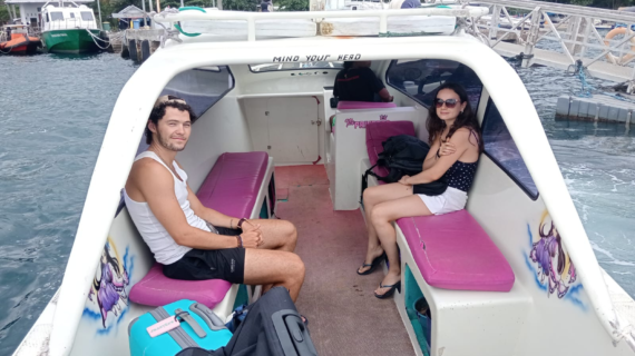Island Hopping in Style: Thomas & Amélie’s Relaxing Private Speedboat Ride from Teluk Nare to Gili Meno