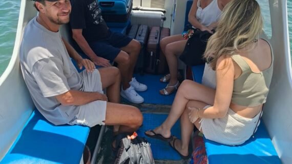 Island Hopping in Style: Our Private Speedboat Adventure from Teluk Nare to Gili Trawangan with Four Friends and Four Suitcases