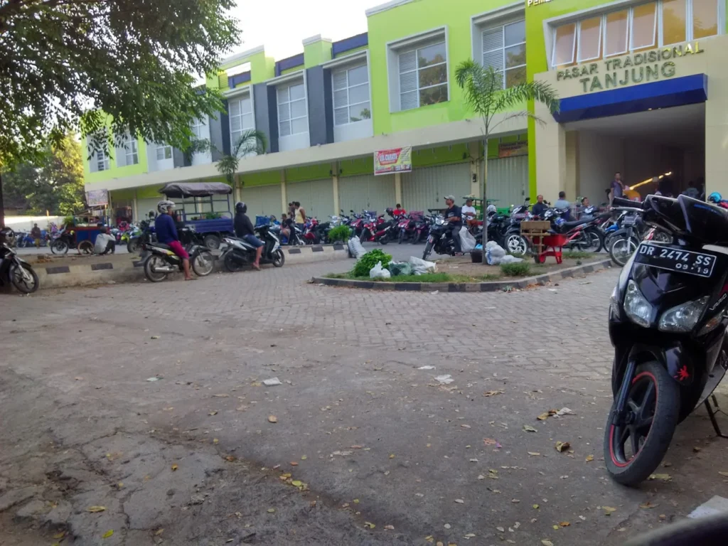 Tanjung Traditional Market