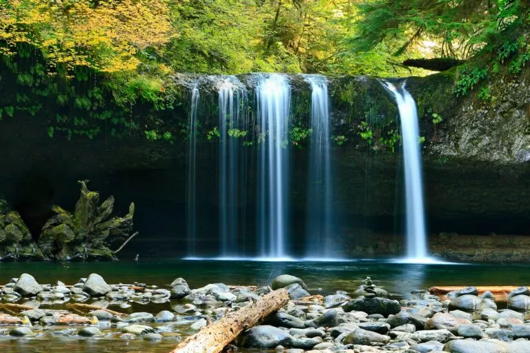 Waterfall mist and jungle atmosphere like Sendang Gile